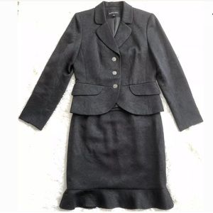 Isabel & Nina Solid Black Skirt Suit